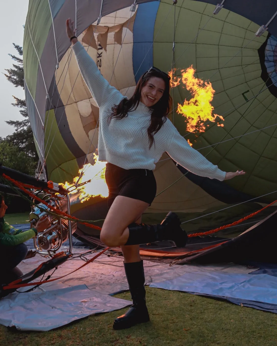 Celebración junto a un globo de Vívelo en Globo